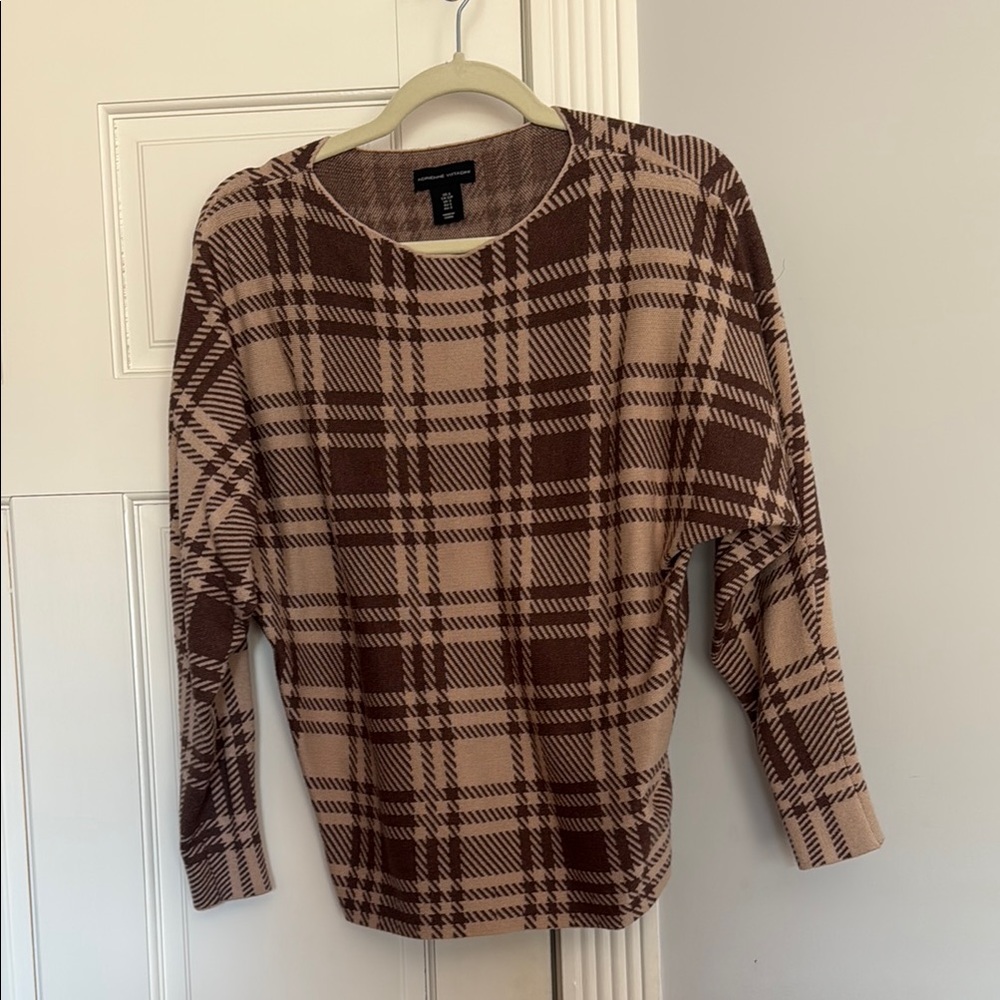 Adrienne Vittadini Brown Tan Crew Neck Sweater